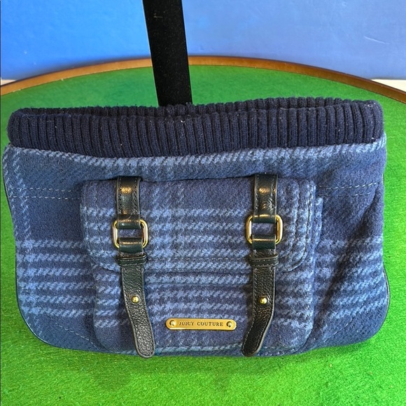 JUICY COUTURE VINTAGE PLAID MESSENGER BAG NAVY BLUE / LEATHER WOOL RARE CLUTCH - Picture 1 of 14